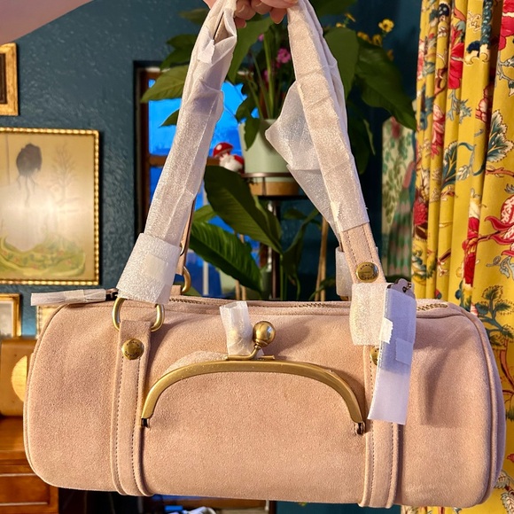 Coach PINK Kisslock Barrel Runway Bag (nuage) - Picture 1 of 16
